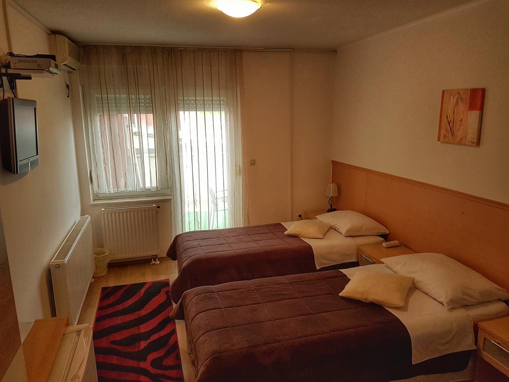 Smjestaj Natalija Hotell Osijek Eksteriør bilde